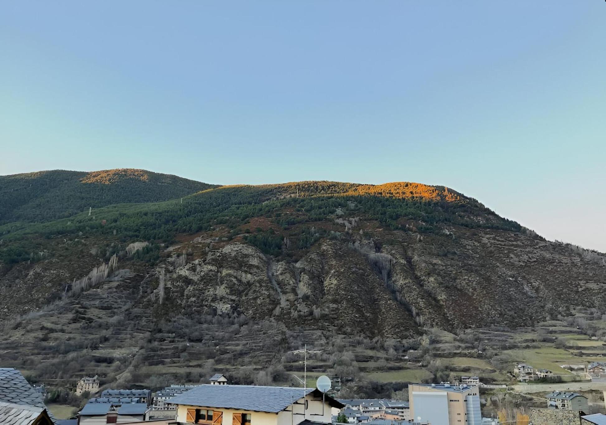 Refugio Alpino A Tan Solo 5 Min De Pistas , 3-2 Appartement *